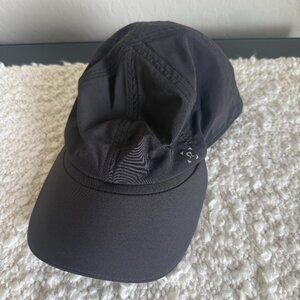 Lululemon Black Lightweight Quick Dry Hat
